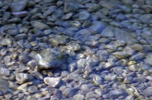 agua-piedras-2